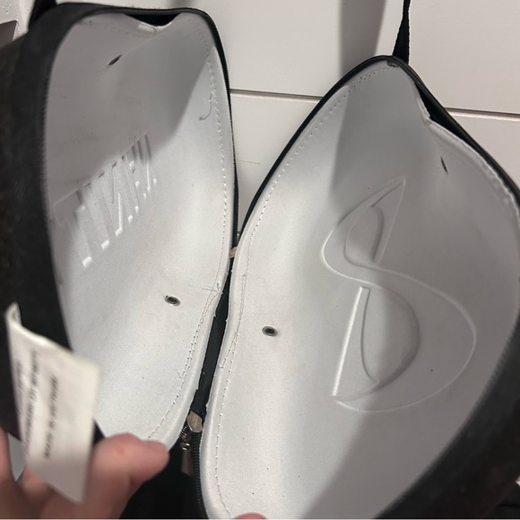 Nfinity Sparkle Black case - Picture 4 of 5